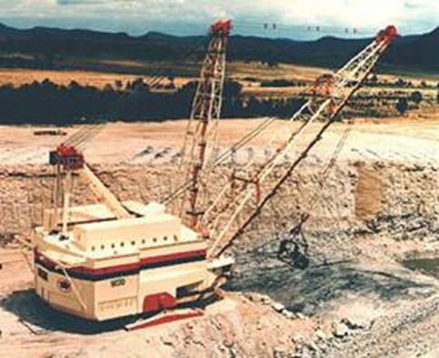 LARGE CRANE FOR STRIP MINING OPERATIONS